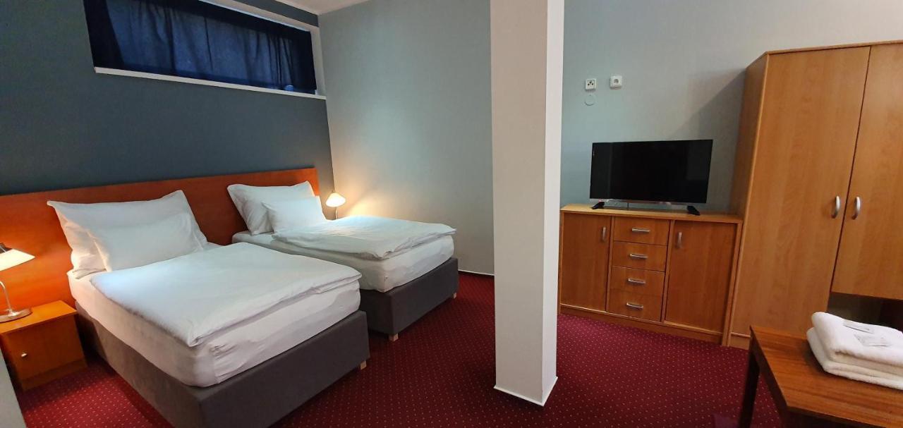 Saraya Wellness & Penzion Teplice Ngoại thất bức ảnh